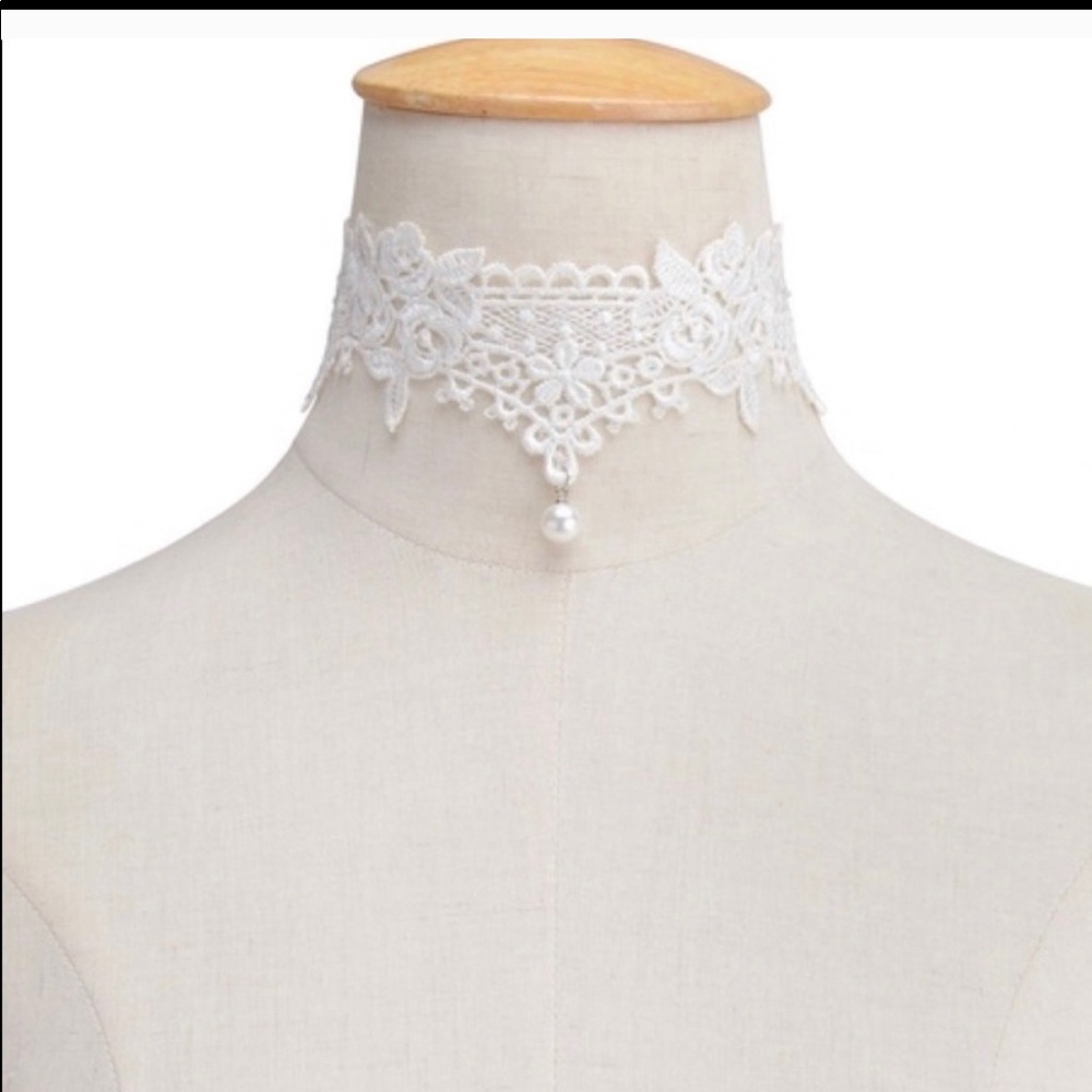 Brand new gorgeous choker - Picture 4 of 7